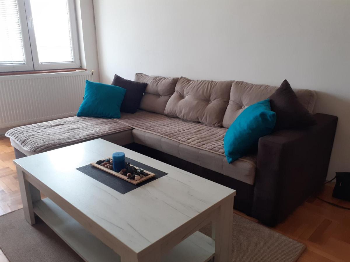 Ballet Apartament Skopje Buitenkant foto